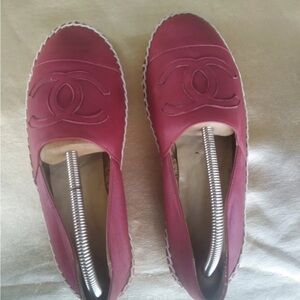 Authentic Chanel Red Lambskin Leather CC Logo Espadrilles EU 38